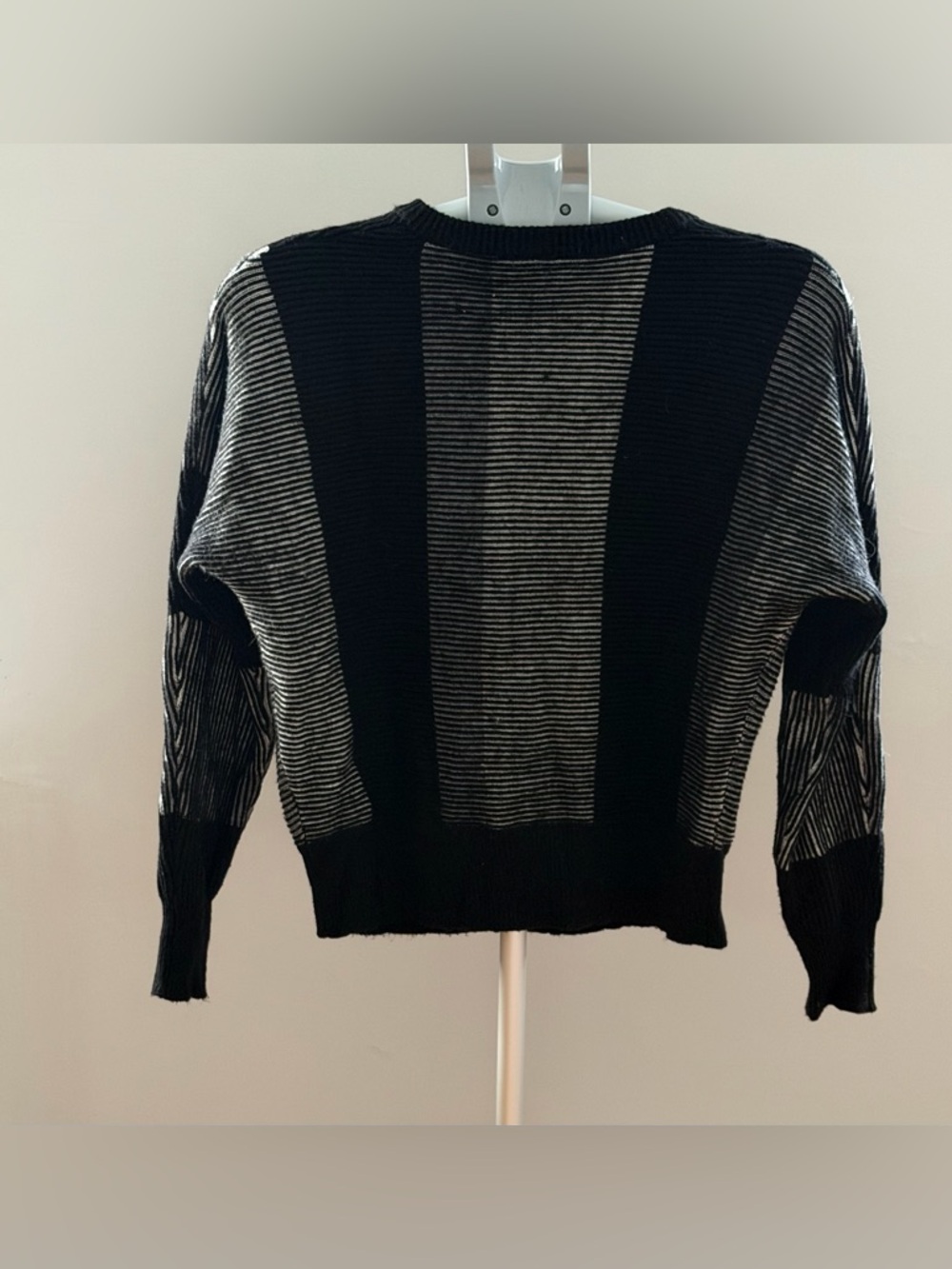 Philosophy Republic Clothing Cardigan – Size S/P- Like New - Picture 3 of 7